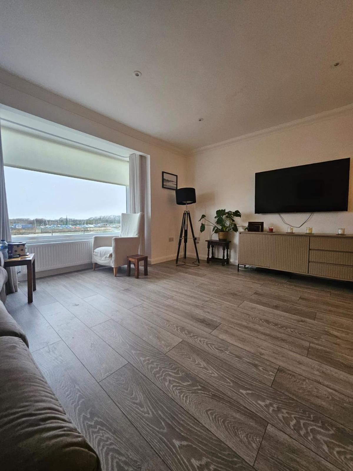 River Breeze Balcony 4 ليتلهامبتون المظهر الخارجي الصورة